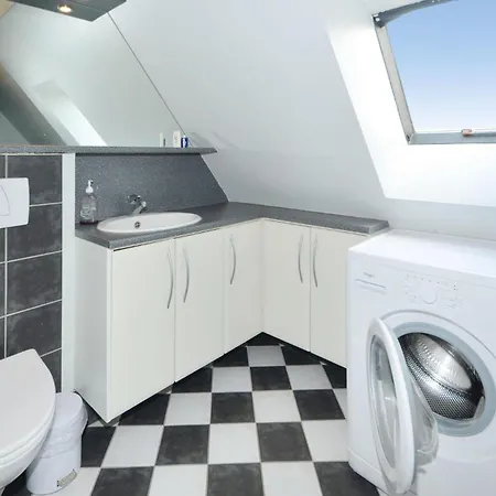 Awesome In With Kitchen Apartment *